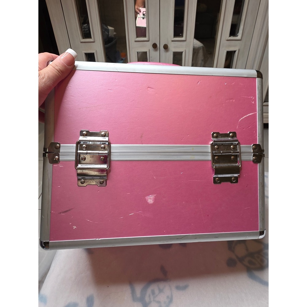 Caboodles Pink Aluminum Makeup Train Case Professional Vanity Storage Box 4 Tray - Picture 8 of 16